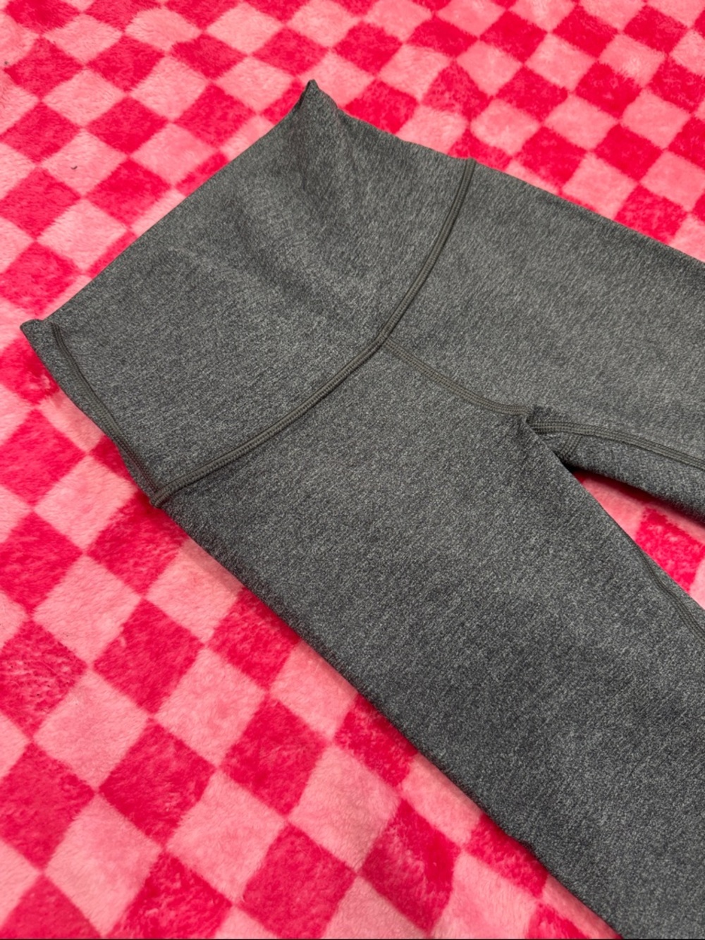 lululemon athletica Dark Charcoal High-Waist 20” Capri Leggings - Picture 3 of 4